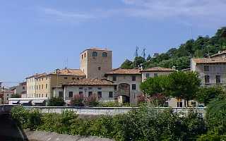 Porta Monticano, Borgo Madonna